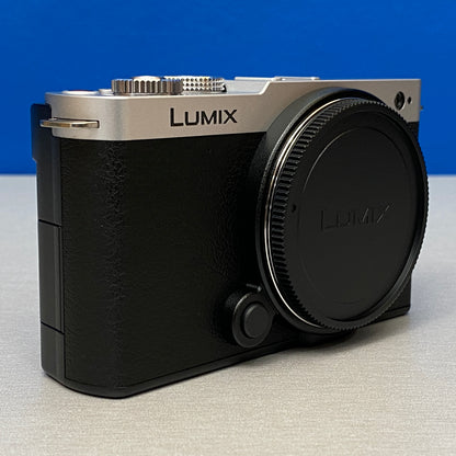 Panasonic Lumix S9 (Corpo) - 24.2MP | NOVA