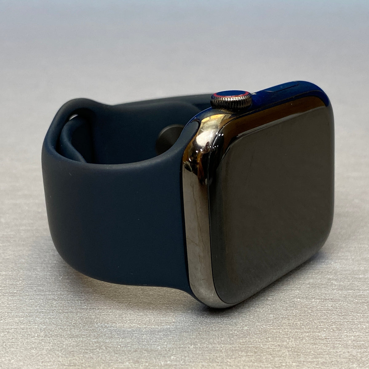 Apple Watch Series 9 | 45mm | Graphite Stainless Steel | GPS + Cellular