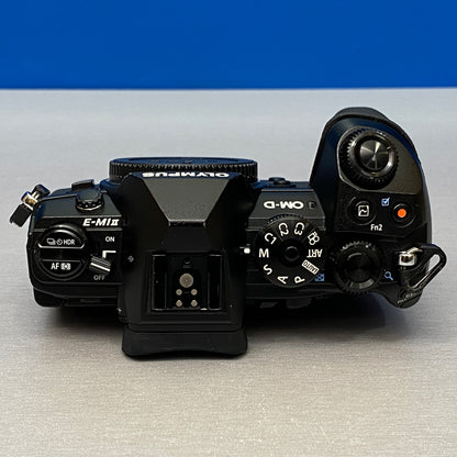 Olympus OM-D E-M1 Mark II (Corpo) - 20.4MP