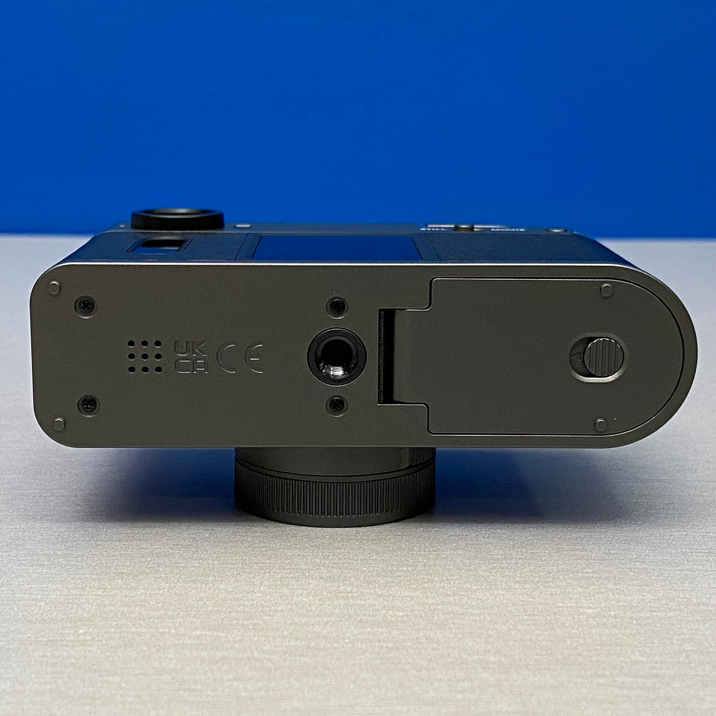 Fujifilm X half (Charcoal) - 18MP | NOVA