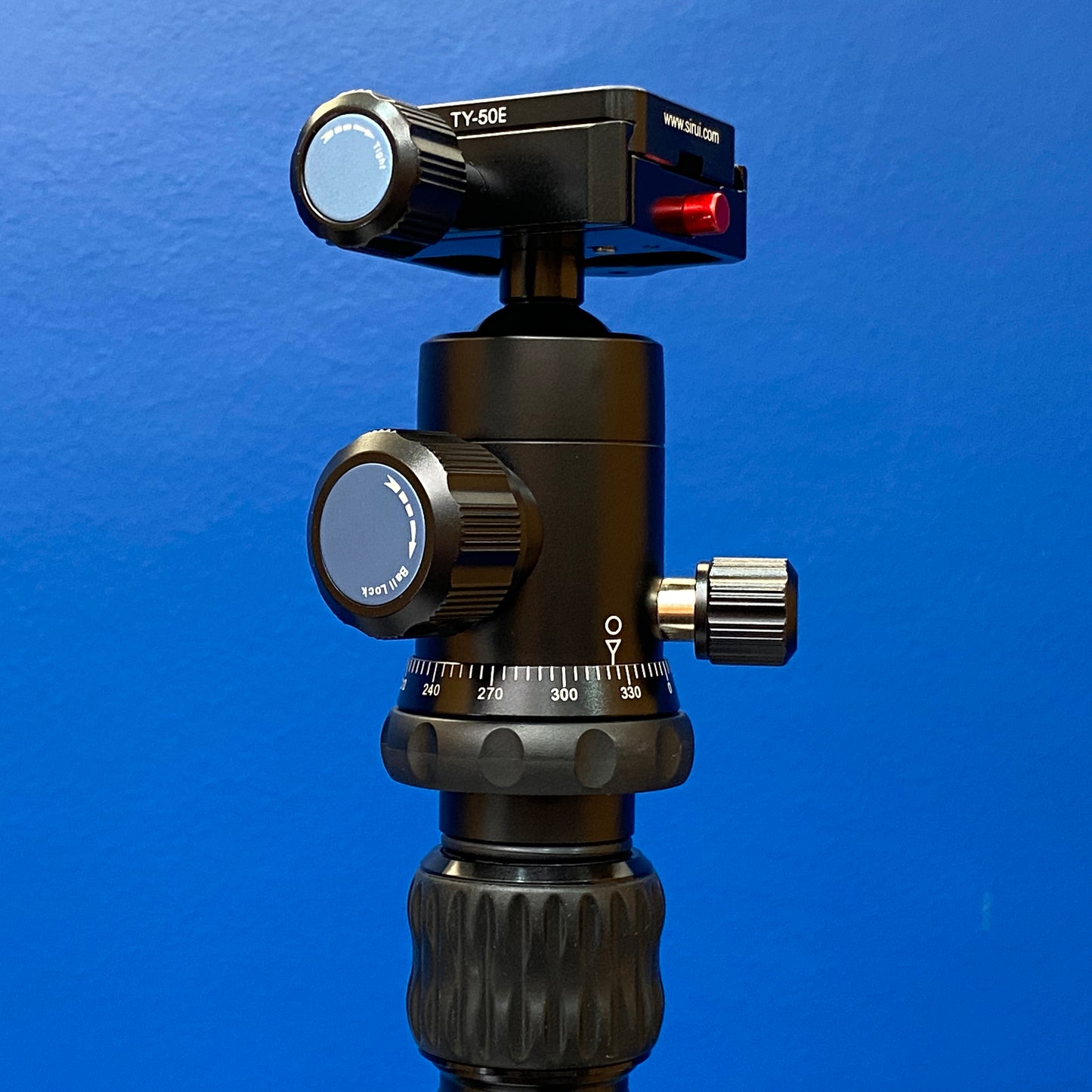 Tripé de Carbono - SIRUI Traveler 7C (NOVO)
