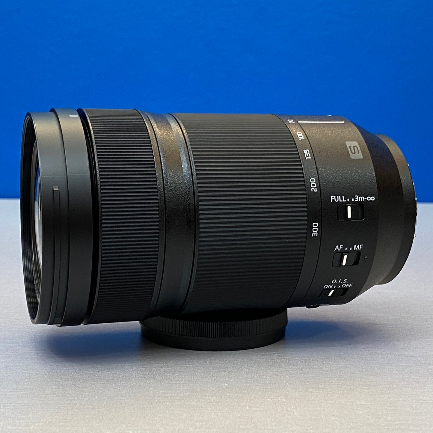 Panasonic Lumix S 70-300mm f/4.5-5.6 Macro O.I.S.
