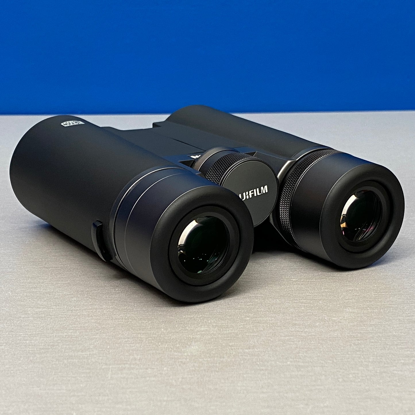 Fujifilm Fujinon Hyper-Clarity HC 8x42 | NOVOS