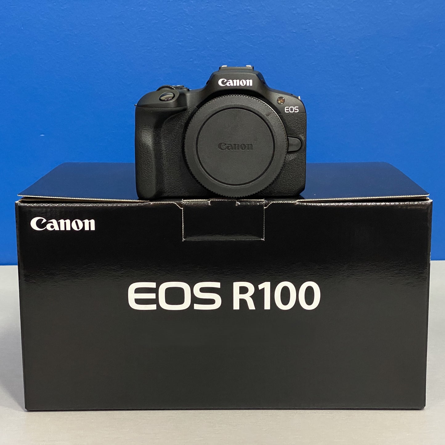 Canon EOS R100 (Corpo) - 24.1MP | NOVA