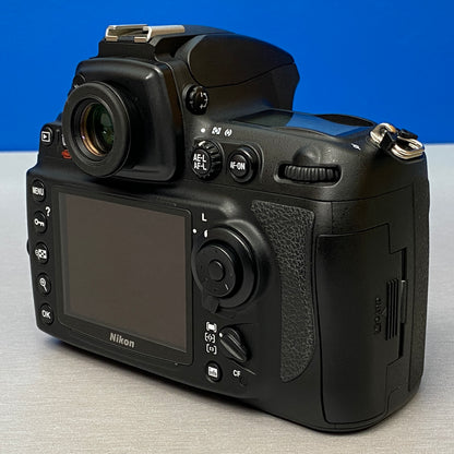 Nikon D700 (Corpo) - 12.1MP