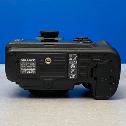 Nikon D700 (Corpo) - 12.1MP