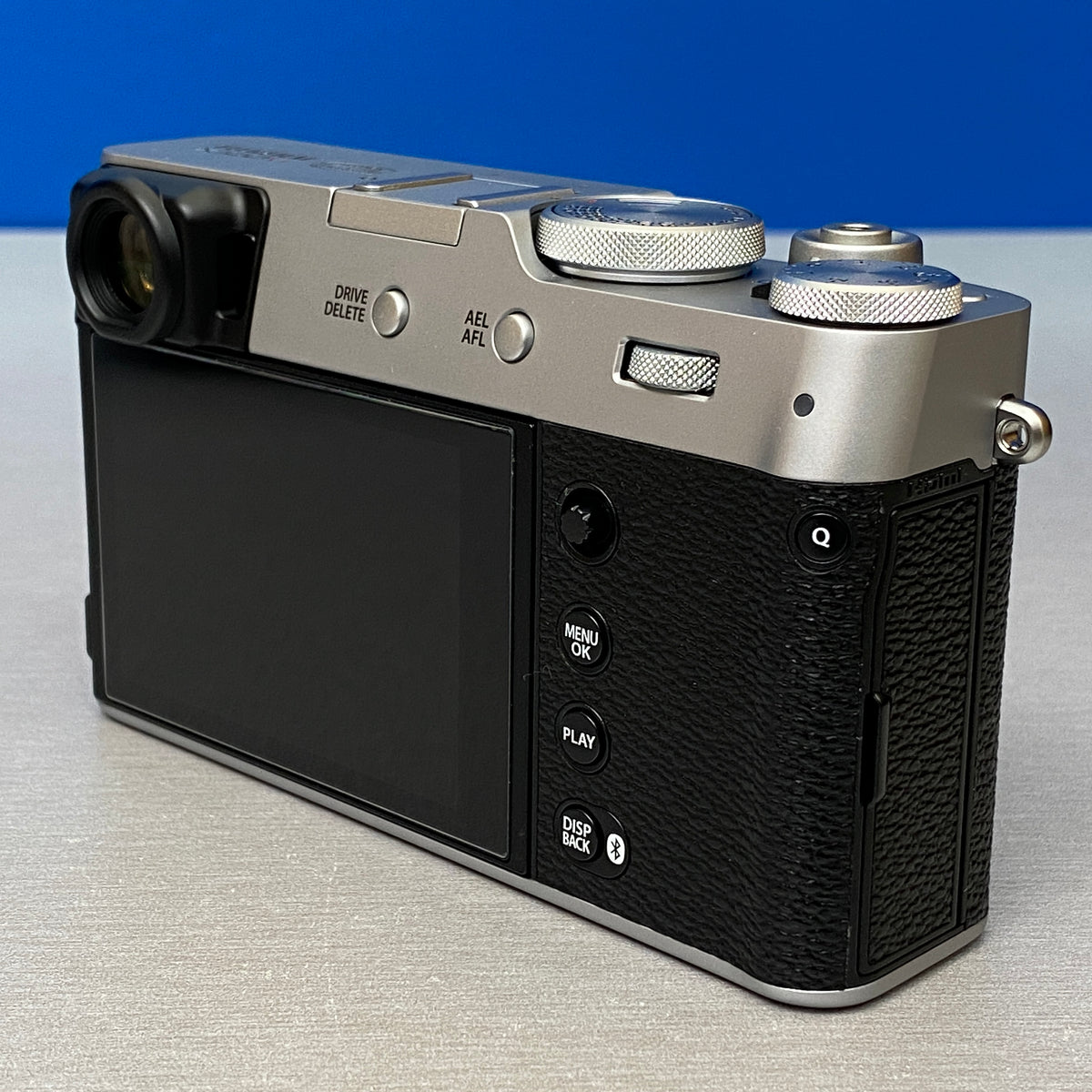 Fujifilm X100VI (40.2MP) | NOVA