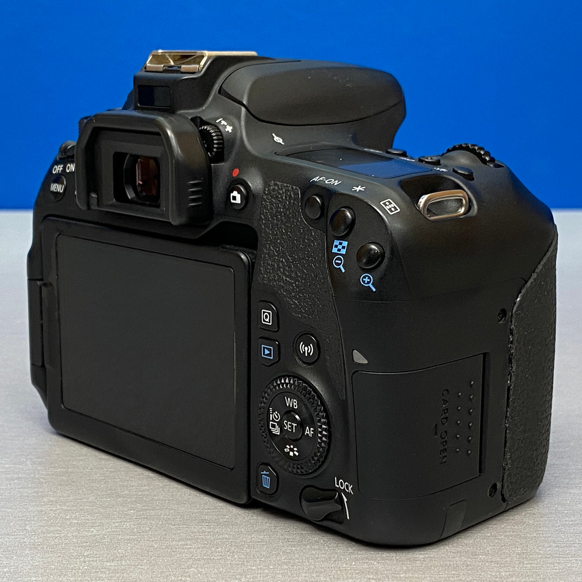 Canon EOS 77D (Corpo) - 24.2MP