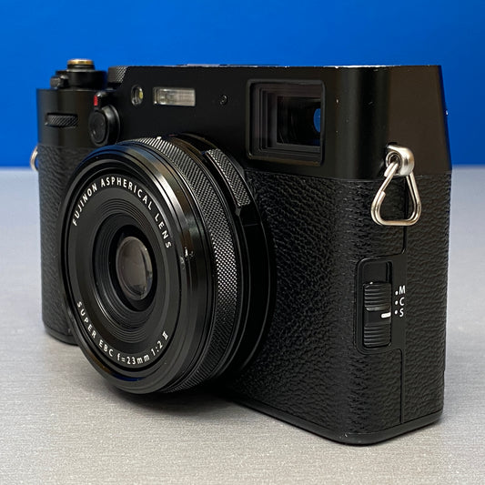 Fujifilm X100V (26.1MP)