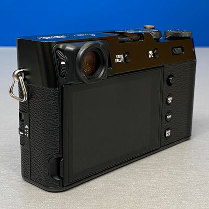 Fujifilm X100V (26.1MP)