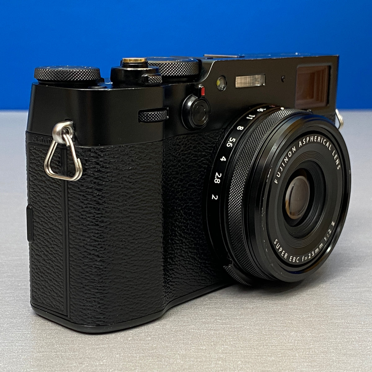 Fujifilm X100V (26.1MP)