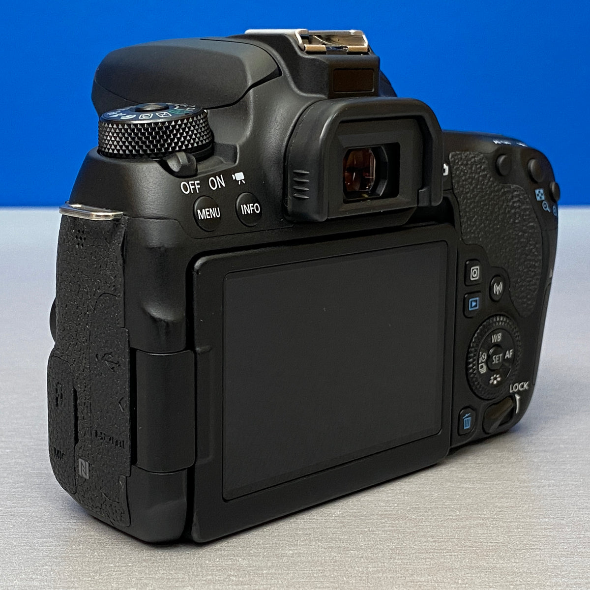 Canon EOS 77D (Corpo) - 24.2MP