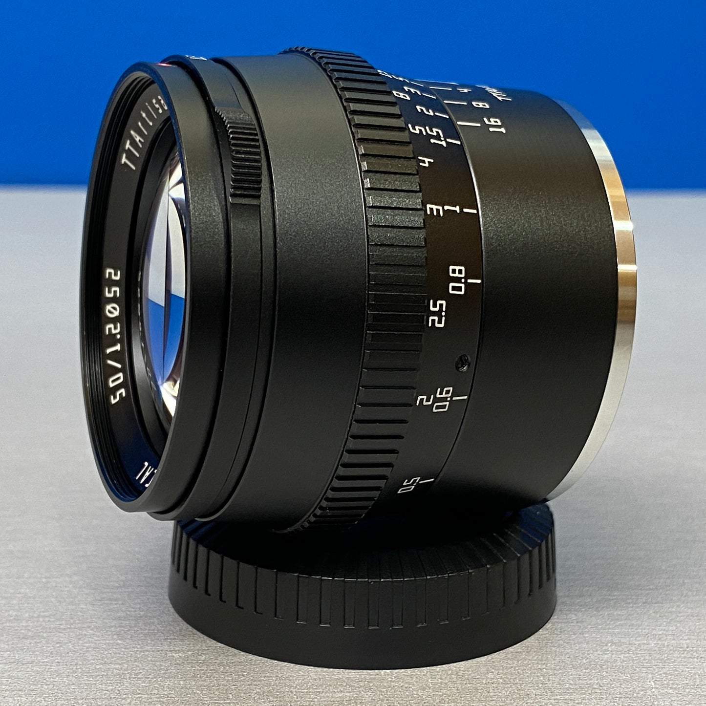 TTArtisan 50mm f/1.2 | NOVA