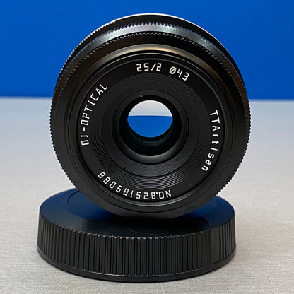 TTArtisan 25mm f/2 | Canon RF-S | NOVA