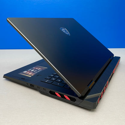 MSI Raider A18 - 18" 4K 120Hz | Ryzen 9 9955HX3D | 64GB | 2TB SSD | RTX 5080 16GB