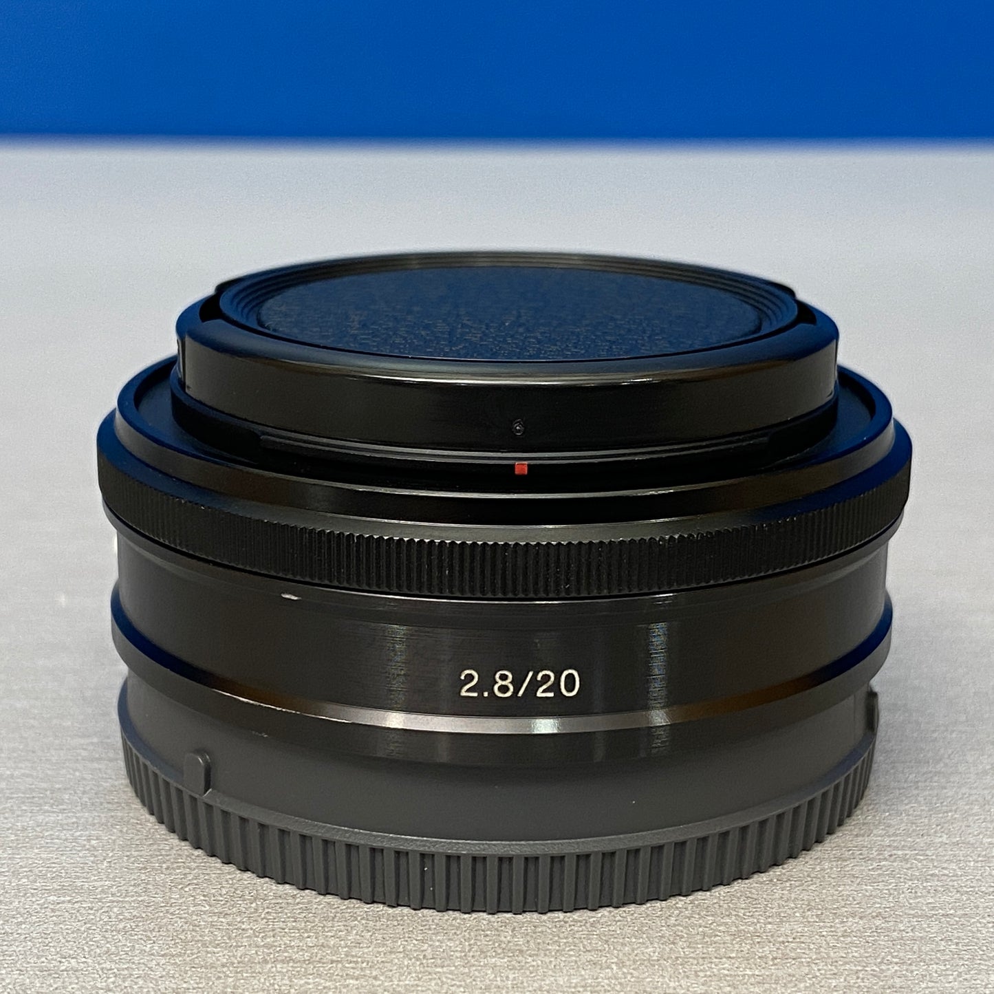 Sony E 20mm f/2.8