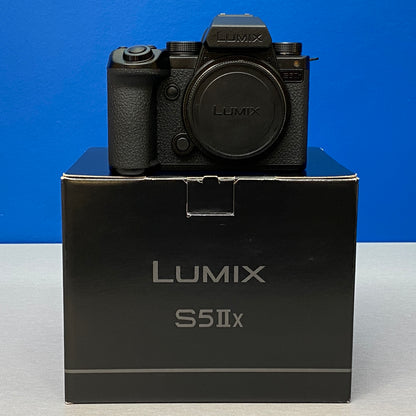 Panasonic Lumix DC-S5 IIX (Corpo) - 24.2MP
