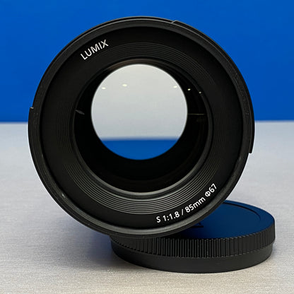 Panasonic Lumix S 85mm f/1.8 | NOVA
