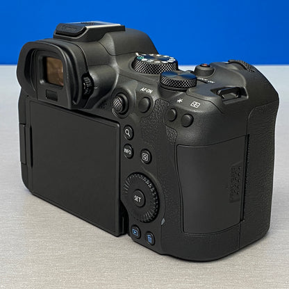 Canon EOS R6 Mark II (24.2MP) + RF 24-105mm f/4-7.1 IS STM