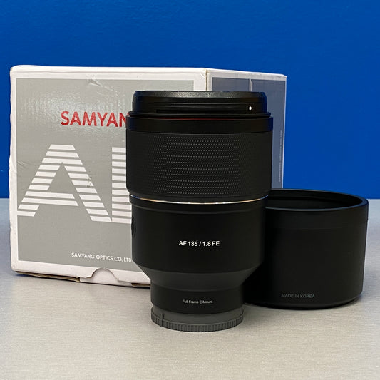 Samyang AF 135mm f/1.8