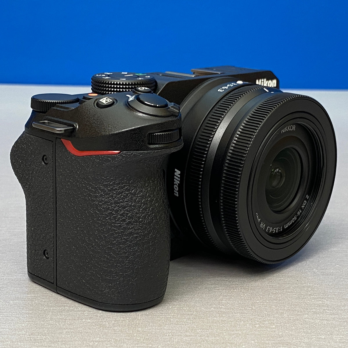 Nikon Z30 (20.9MP) + Z 16-50mm f/3.5-6.3 DX VR | NOVA