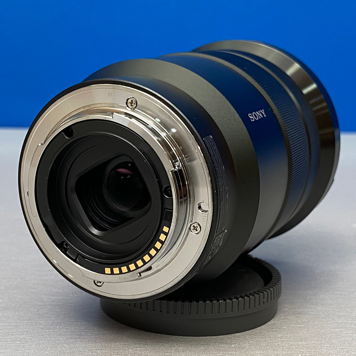 Sony E 18-105mm f/4 G PZ OSS