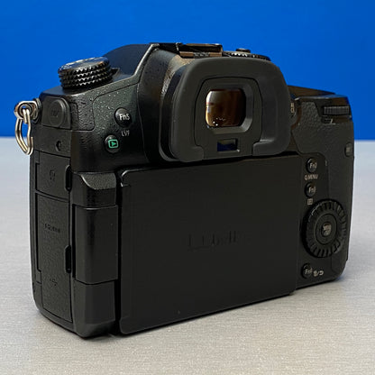 Panasonic Lumix DC-GH5 (Corpo) - 20.3MP | V-Log L