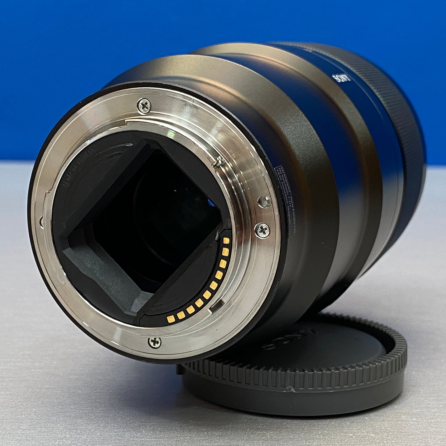 Sony FE 90mm f/2.8 Macro G OSS