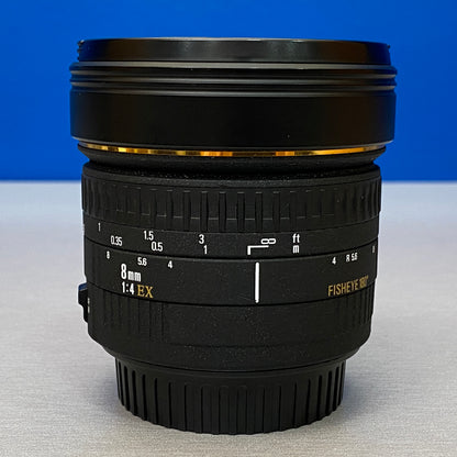 Sigma 8mm f/4 EX Fisheye 180º