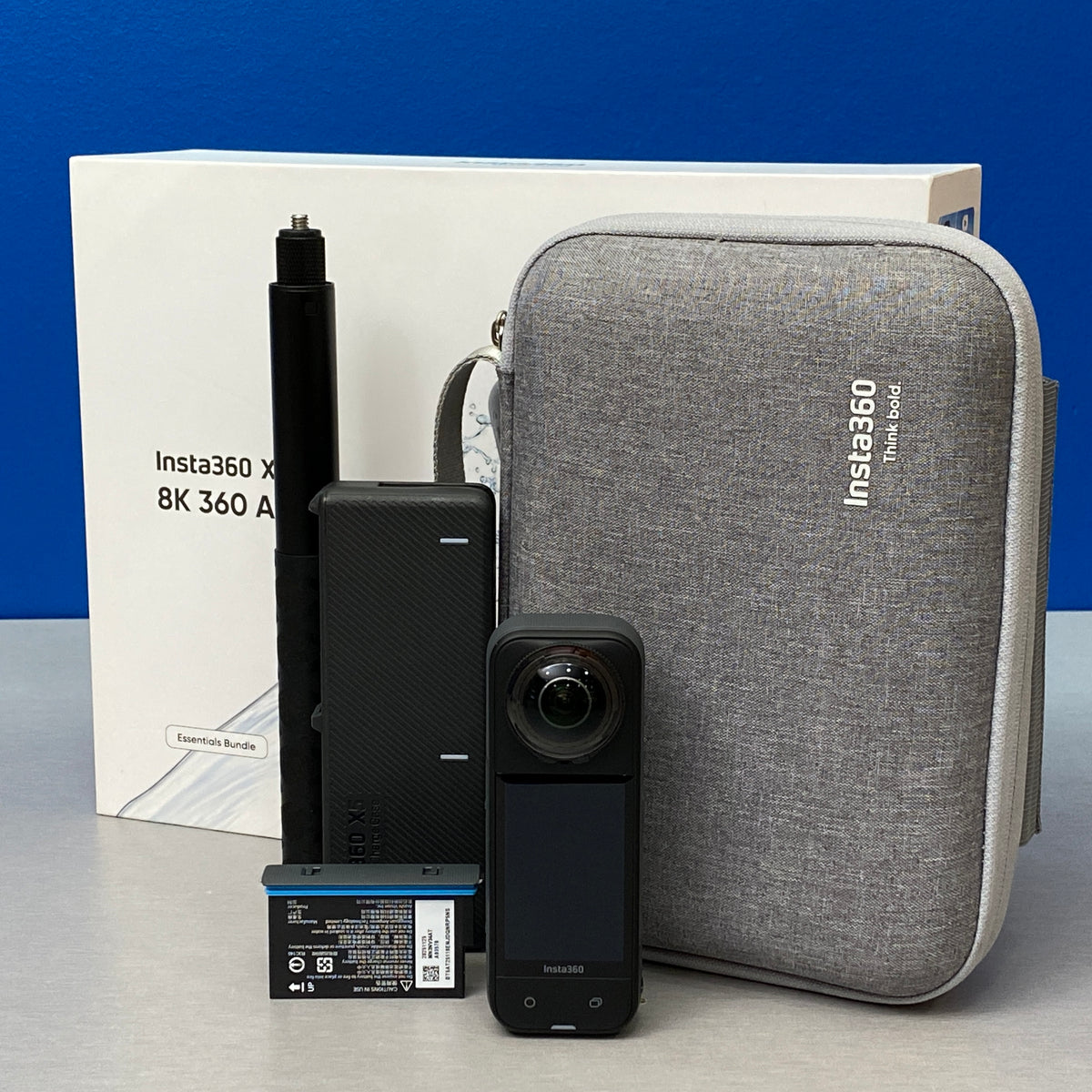 Insta360 X5 (8K - 360º) Essentials Bundle