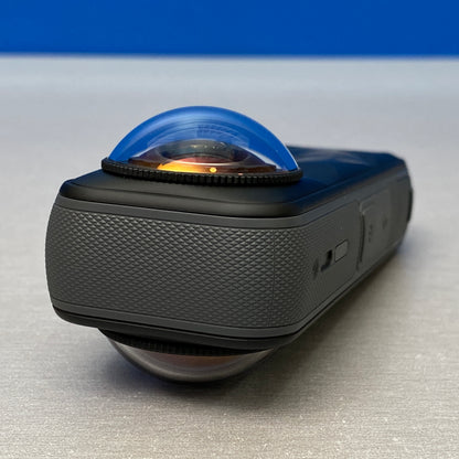 Insta360 X5 (8K - 360º) Essentials Bundle