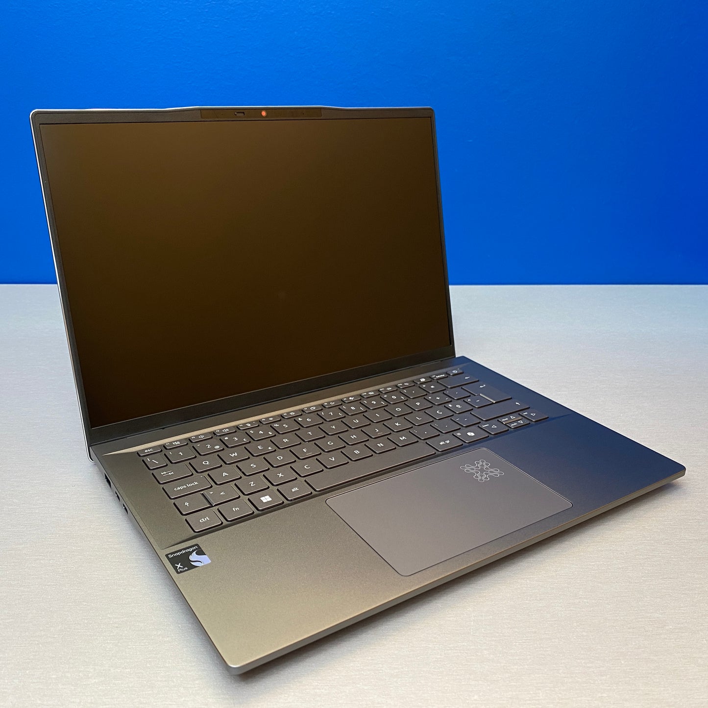 Acer Swift 14 AI | Copilot+ PC | 14" 2K 120Hz | Snapdragon X Plus X1P-64-100 10-Cores | 16GB | 1TB