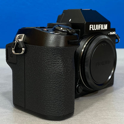 Fujifilm X-S20 (26.1MP) + XC 15-45mm f/3.5-5.6 OIS PZ | NOVA