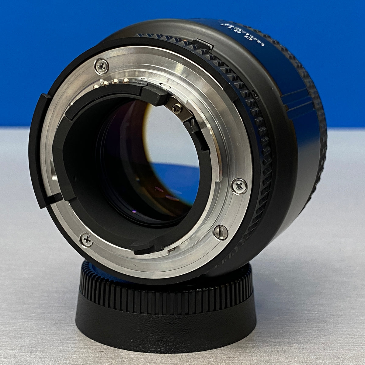 Nikon AF Nikkor 85mm f/1.8 D