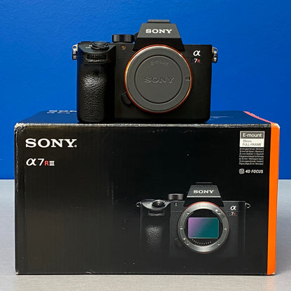 Sony Alpha A7R III (Corpo) - 42.4MP