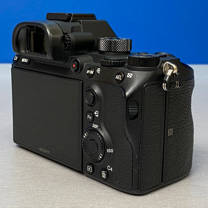 Sony Alpha A7R III (Corpo) - 42.4MP