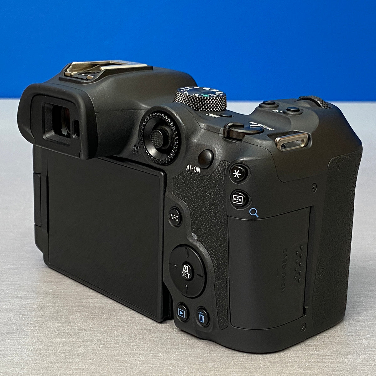Canon EOS R7 (Corpo) - 32.5MP
