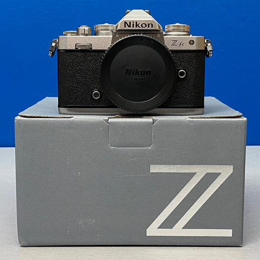 Nikon Z fc (Corpo) - 20.9MP