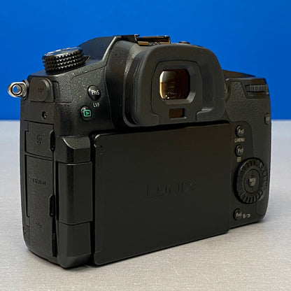 Panasonic Lumix DC-GH5 (Corpo) - 20.3MP