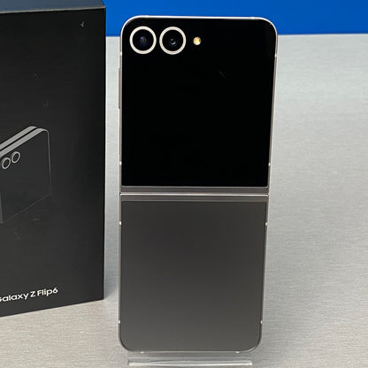 Samsung Galaxy Z Flip6 (12GB/512GB) - Silver