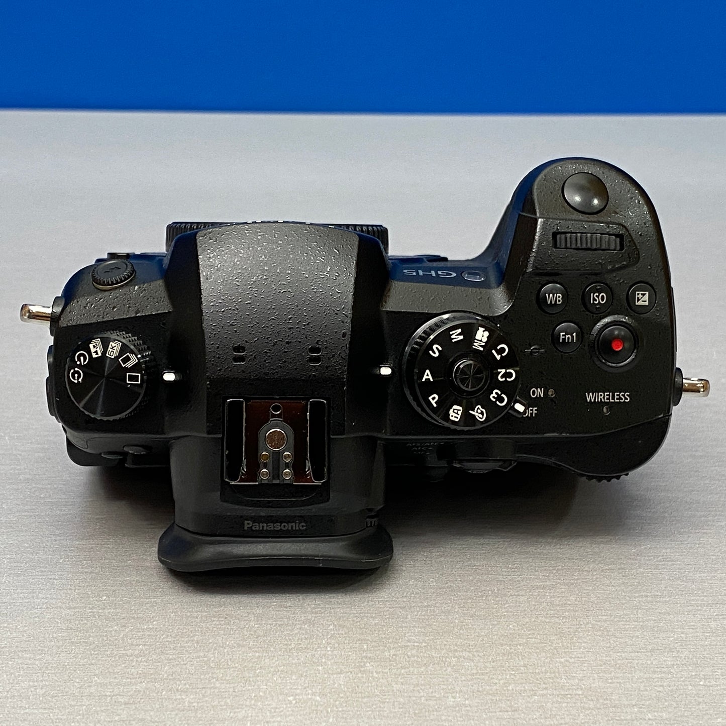 Panasonic Lumix DC-GH5 (Corpo) - 20.3MP