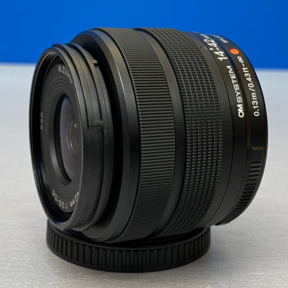 OM System 14-42mm f/3.5-5.6 III | NOVA
