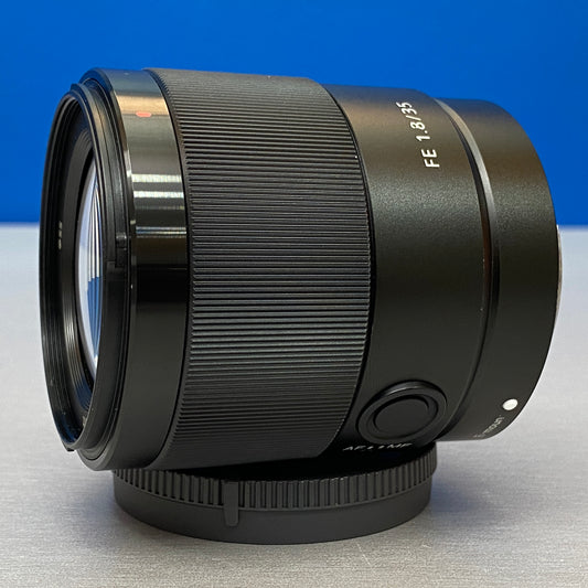Sony FE 35mm f/1.8