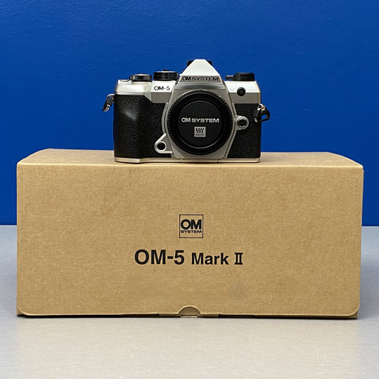 OM System OM-5 Mark II (Corpo) - 20.4MP | NOVA