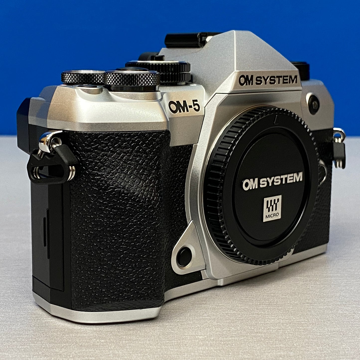 OM System OM-5 Mark II (Corpo) - 20.4MP | NOVA