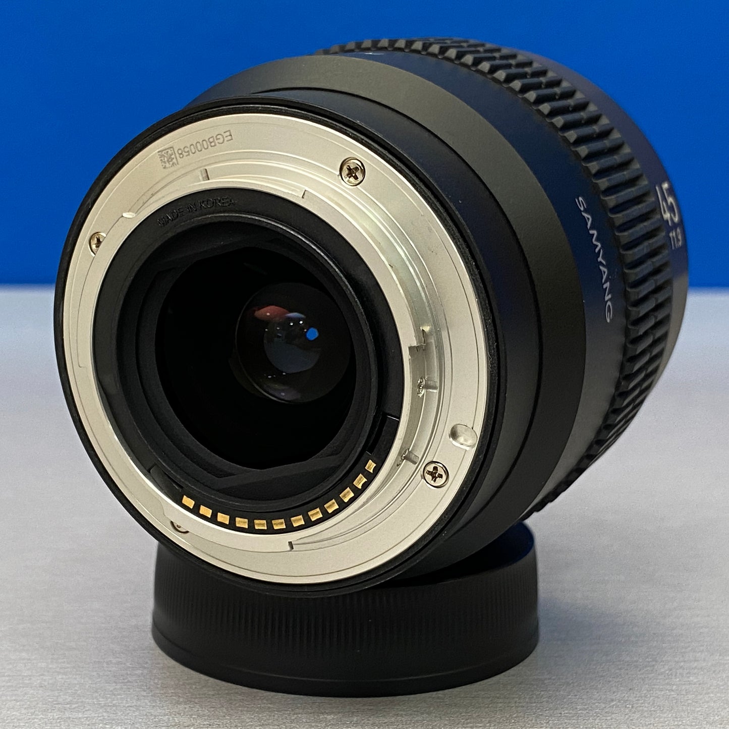 Samyang V-AF 45mm T1.9