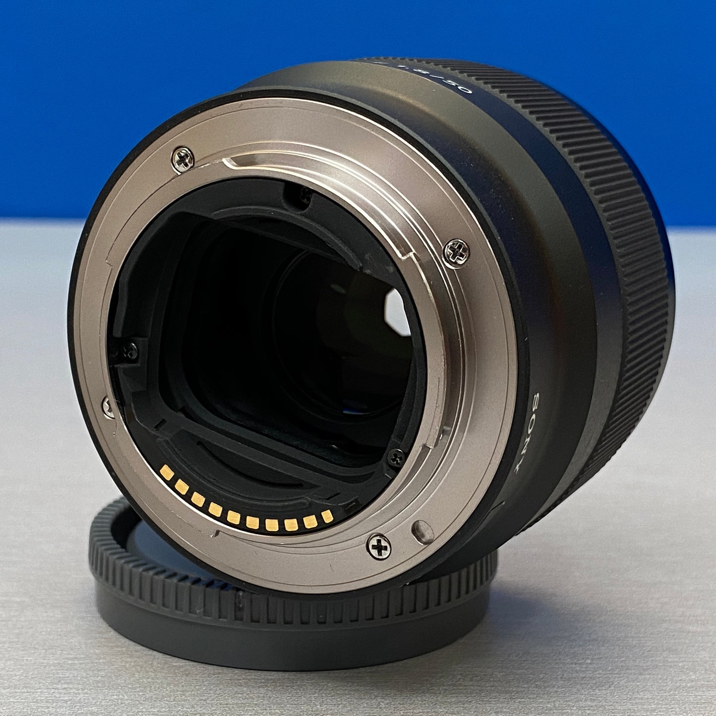 Sony FE 50mm f/1.8