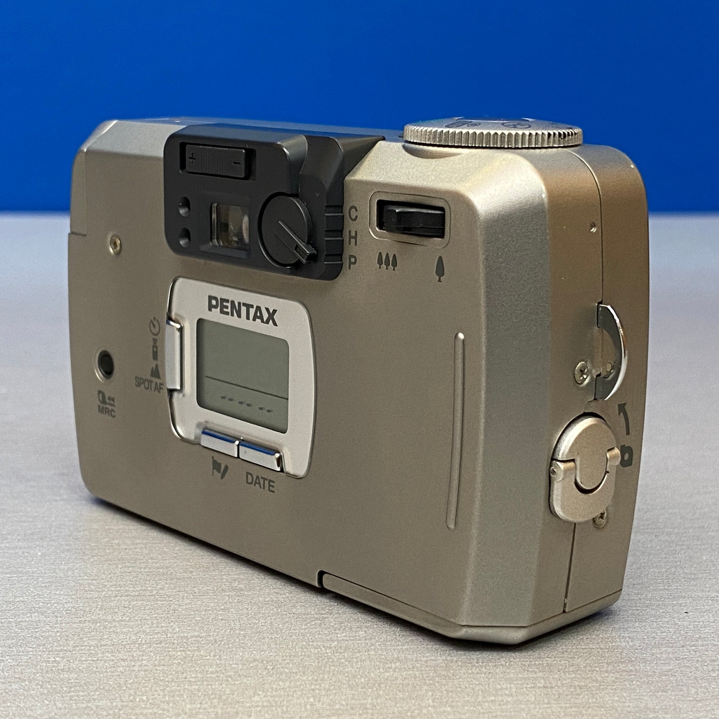 Pentax efina T (Point & Shoot)