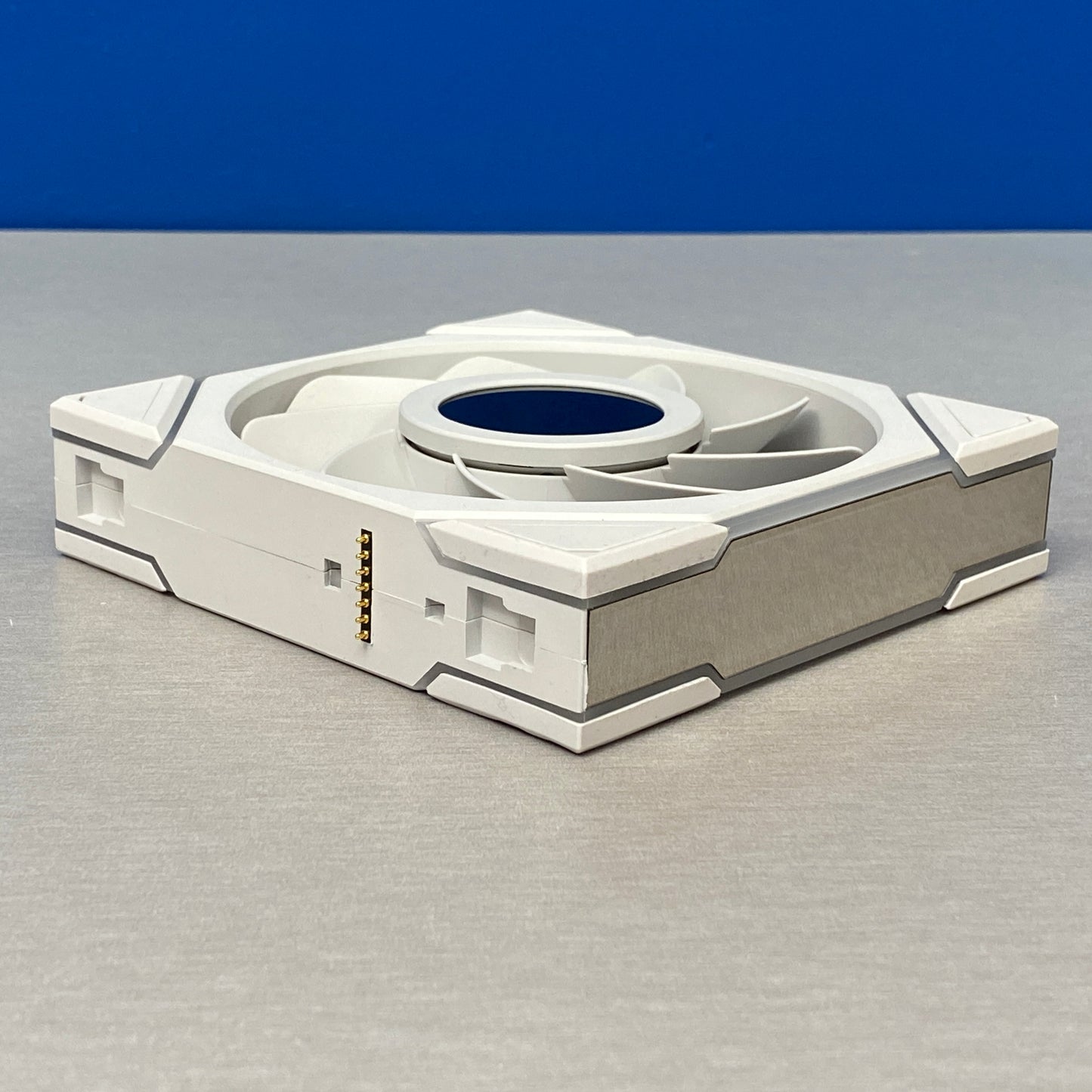 Lian Li UNI Fan TL120 LCD RGB Reverse PWM Branco 120mm