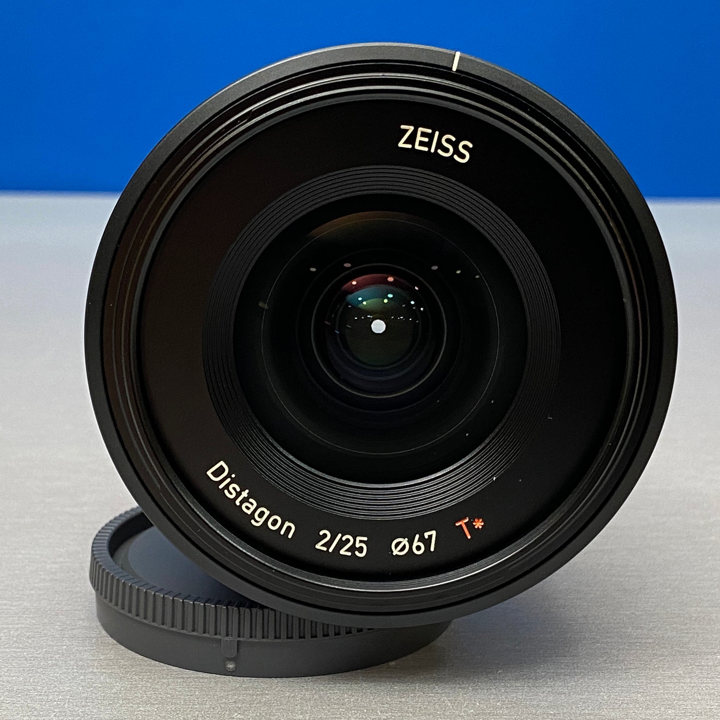 Zeiss Batis Distagon T* 25mm f/2 | Sony FE